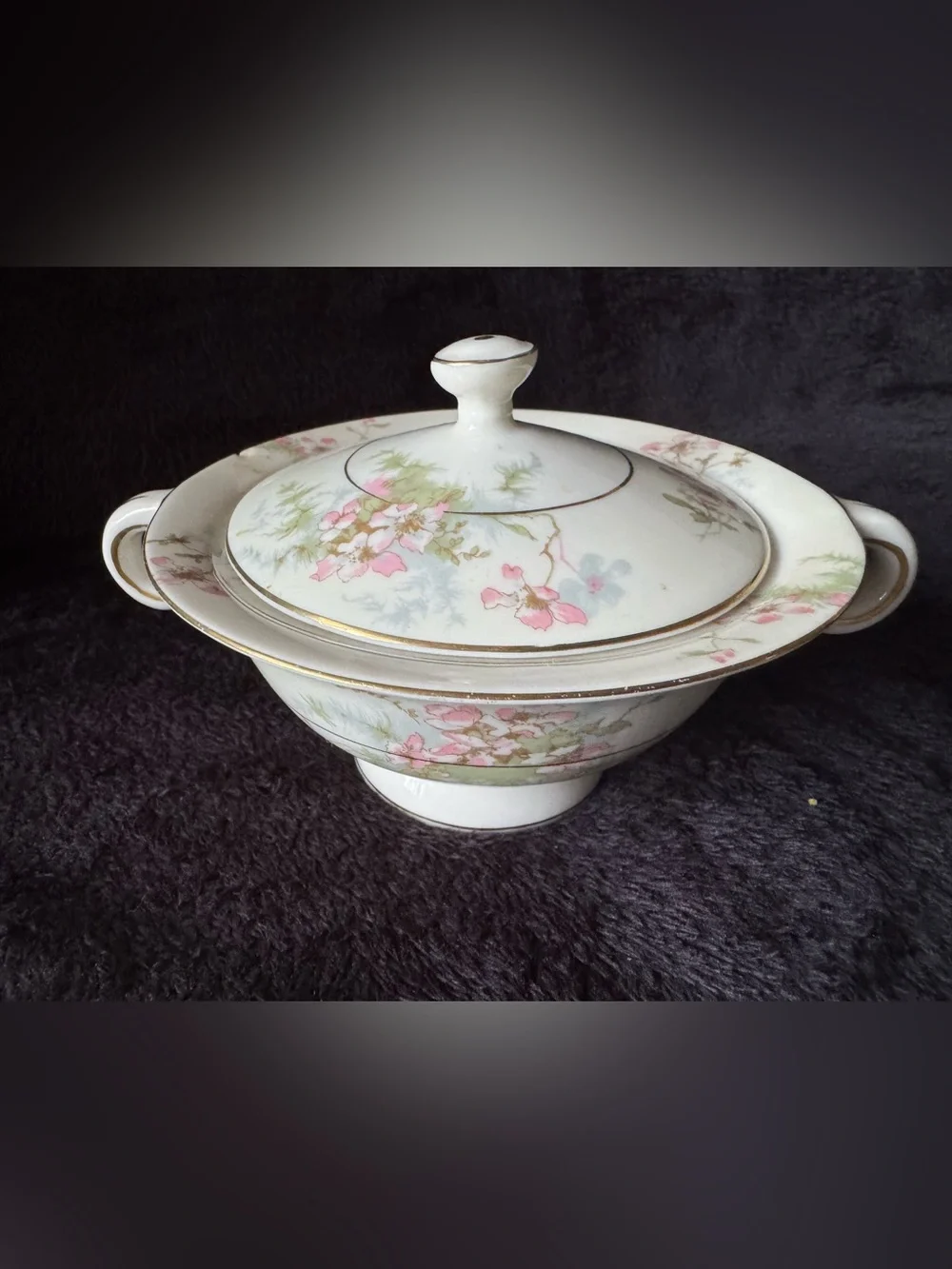 Theodore Haviland Apple Blossom Covered Sugar Bowl 5.5” Gold Trim CHIP